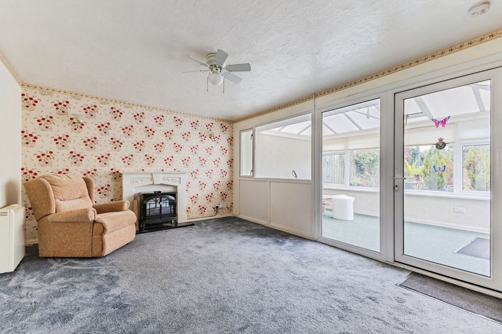 Property photo 3 of 15 Pbox-Img.Jpg