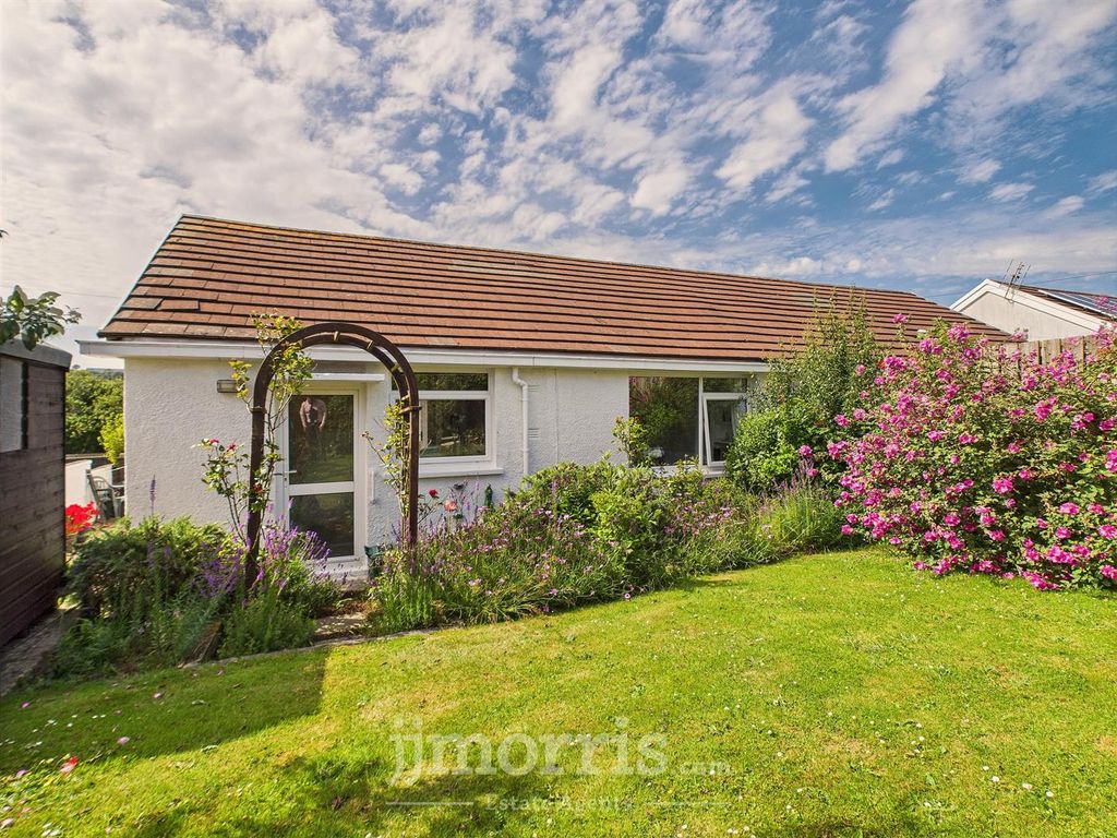 Property photo 3 of 21 Cam02122G0-Pr0336-Still007.Jpg