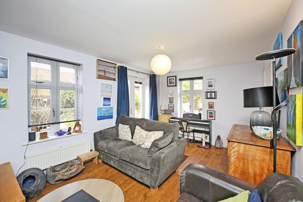 Property photo 2 of 17 Pbox-Img.Jpg
