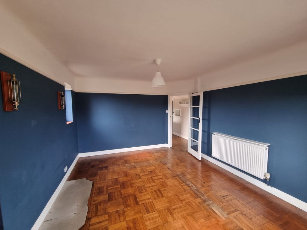 Property photo 3 of 24 Gallery