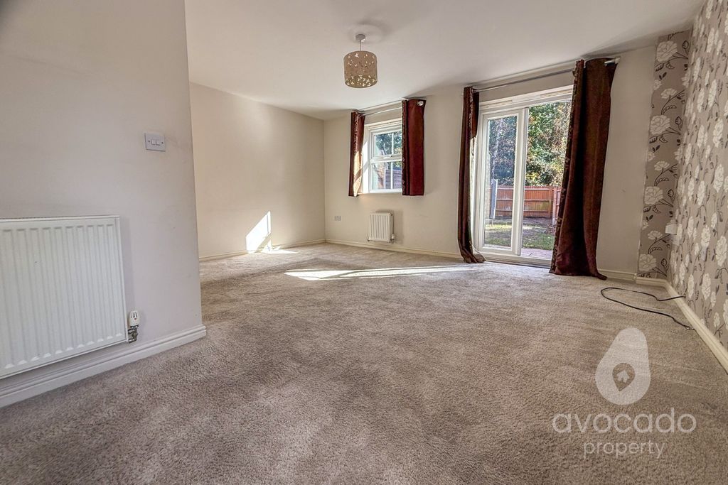 Property photo 3 of 10 5706268