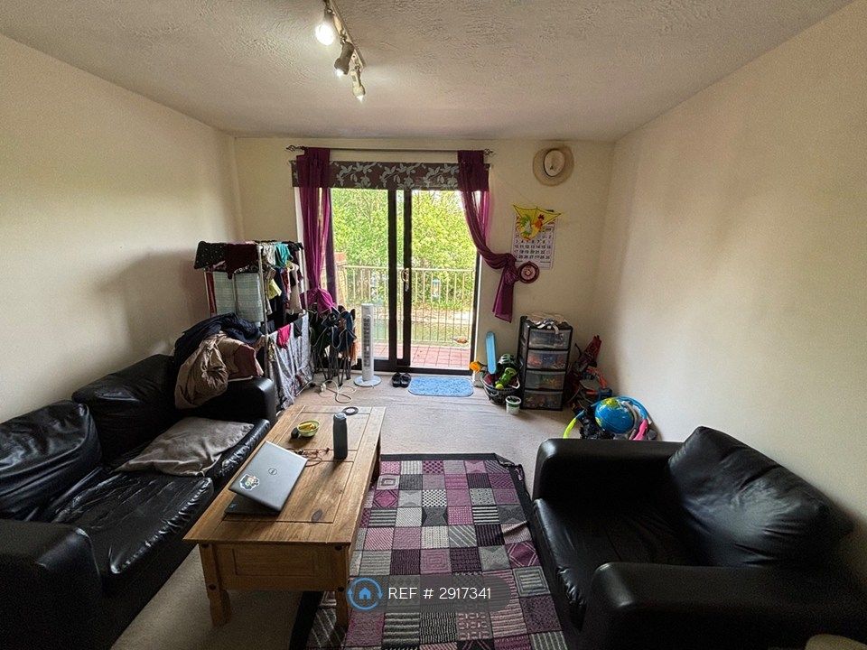 Property photo 3 of 9