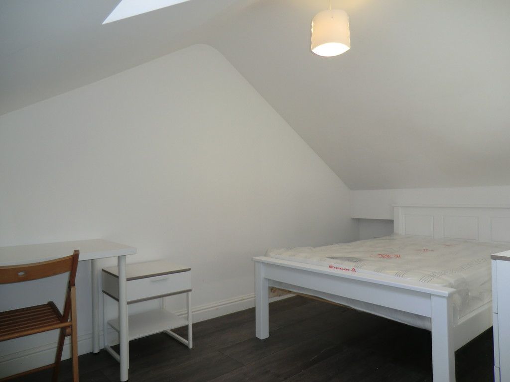 Property photo 2 of 6 Img_1658_15_Large