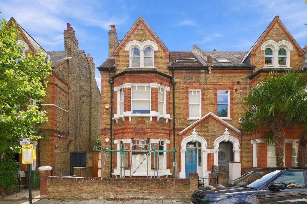 Property photo 1 of 10