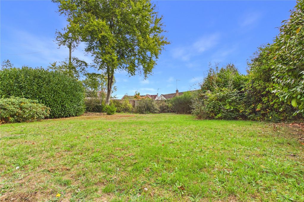 Property photo 3 of 15 Garden