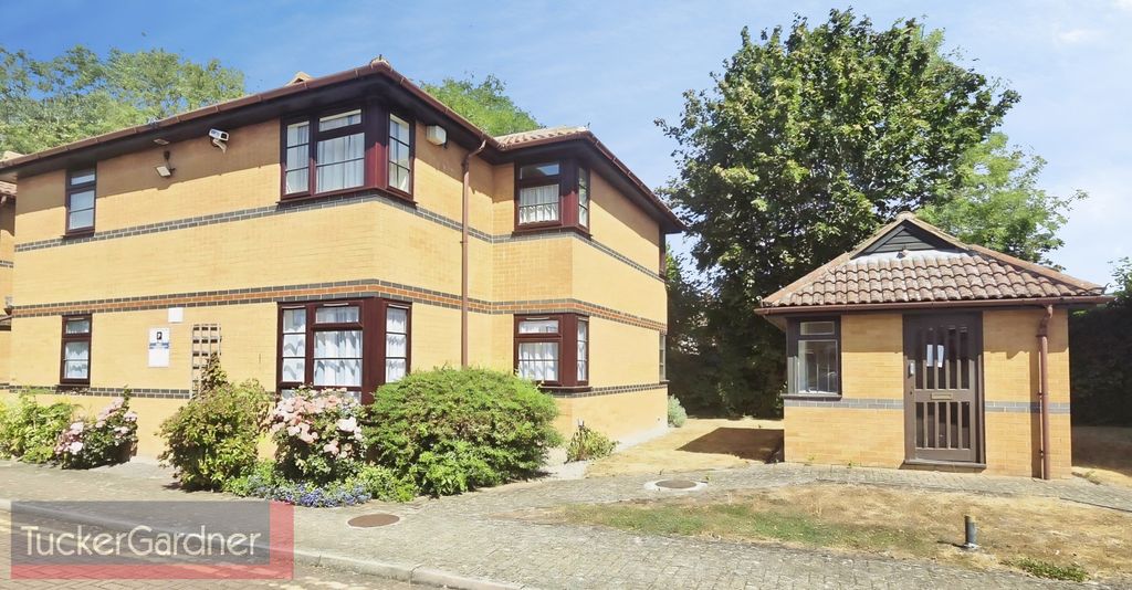 Property photo 1 of 6