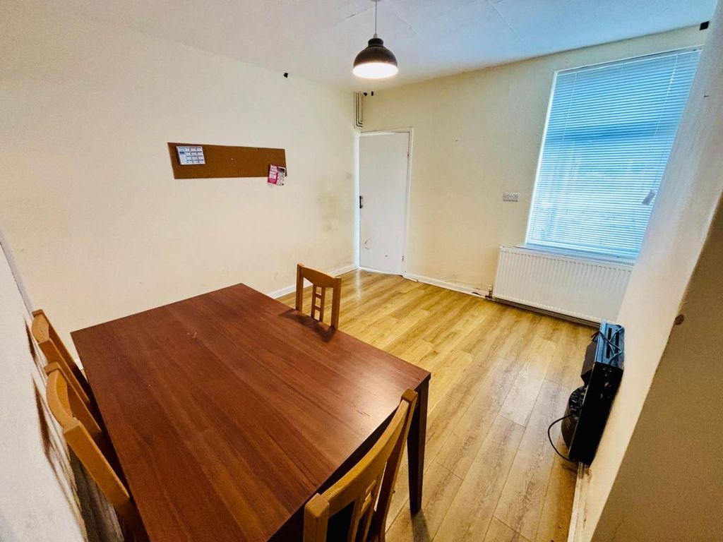 Property photo 3 of 9 4138Fb54-Fe03-4Efd-80c7-9Bb58cc23348.Jpeg