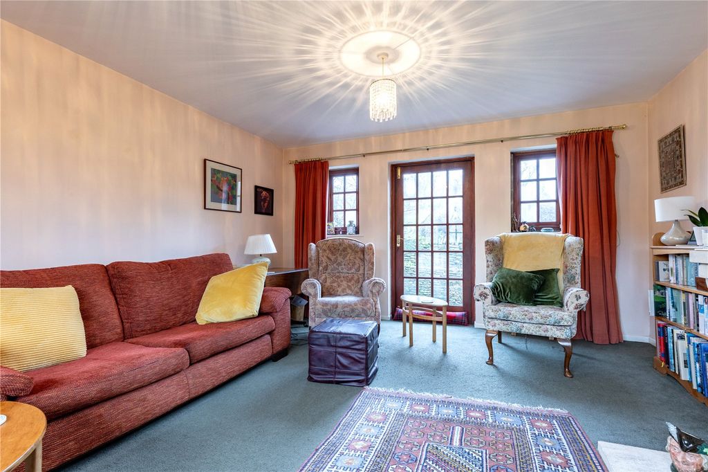 Property photo 3 of 27 Picture No. 53