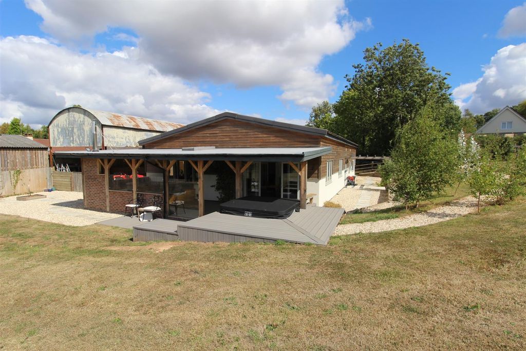 Property photo 1 of 13 Fh15.Jpg