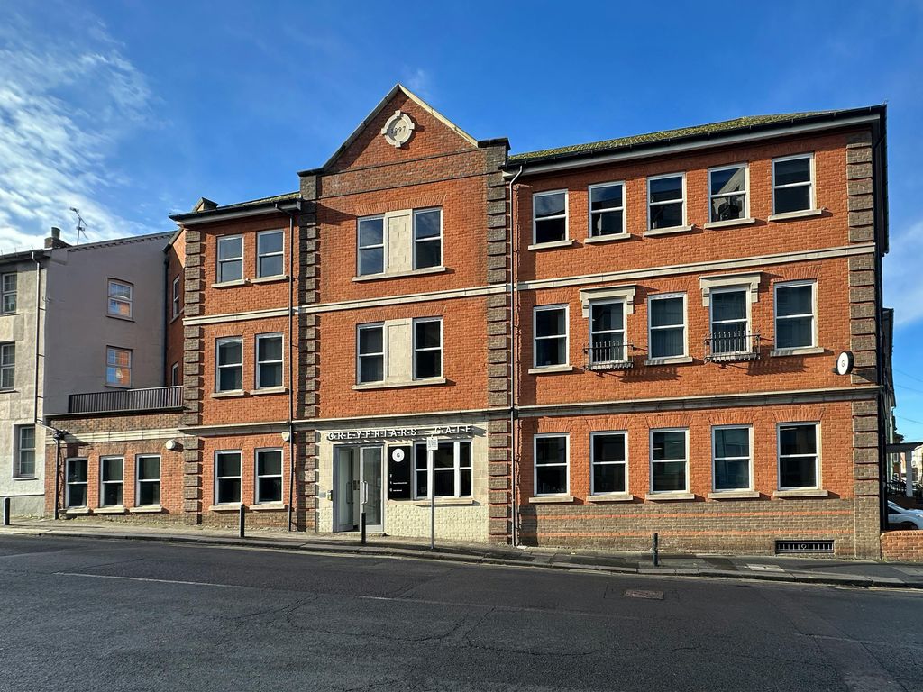 Property photo 1 of 13 Greyfriars Gate.Jpg