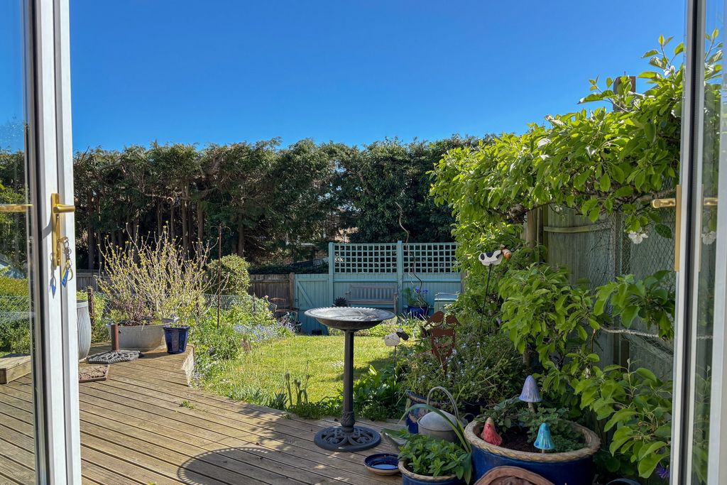 Property photo 3 of 14