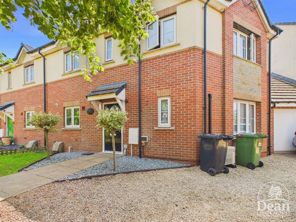 Property photo 1 of 20