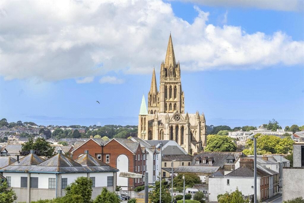 Property photo 2 of 12 View