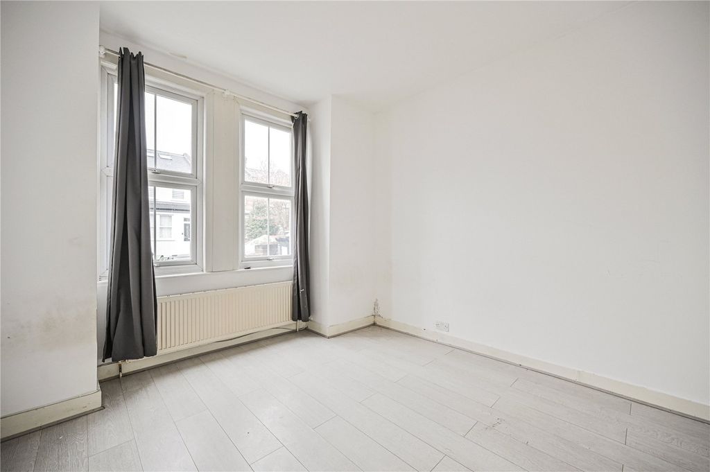 Property photo 2 of 15 Picture No. 02