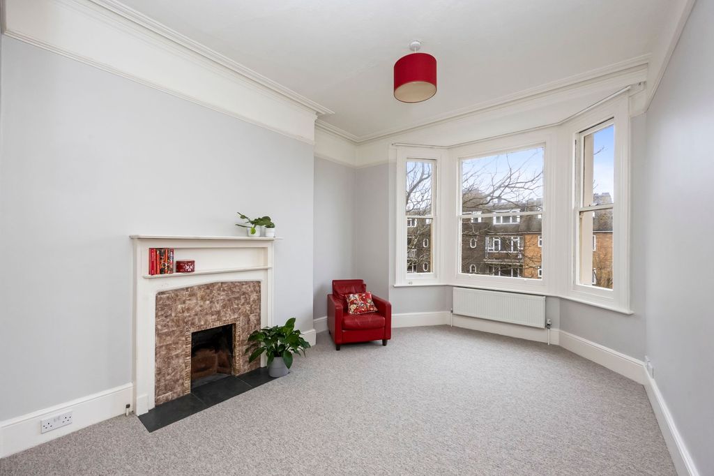 Property photo 2 of 29