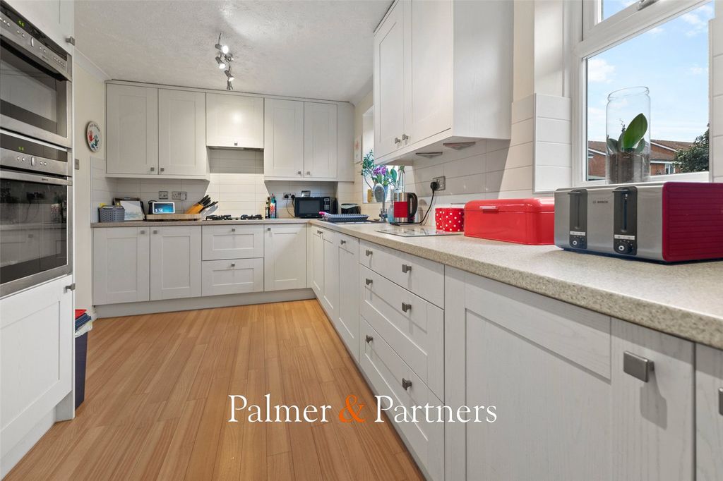 Property photo 3 of 24 Picture No. 07