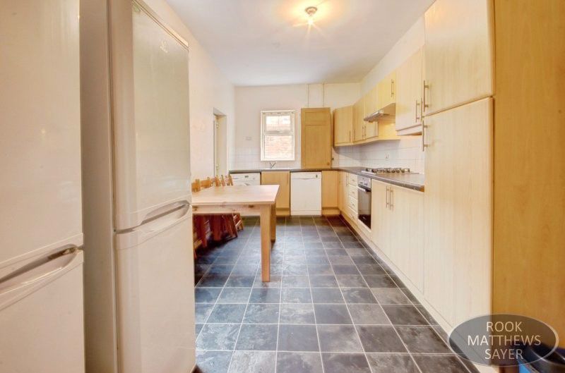 Property photo 3 of 13 Photo 8