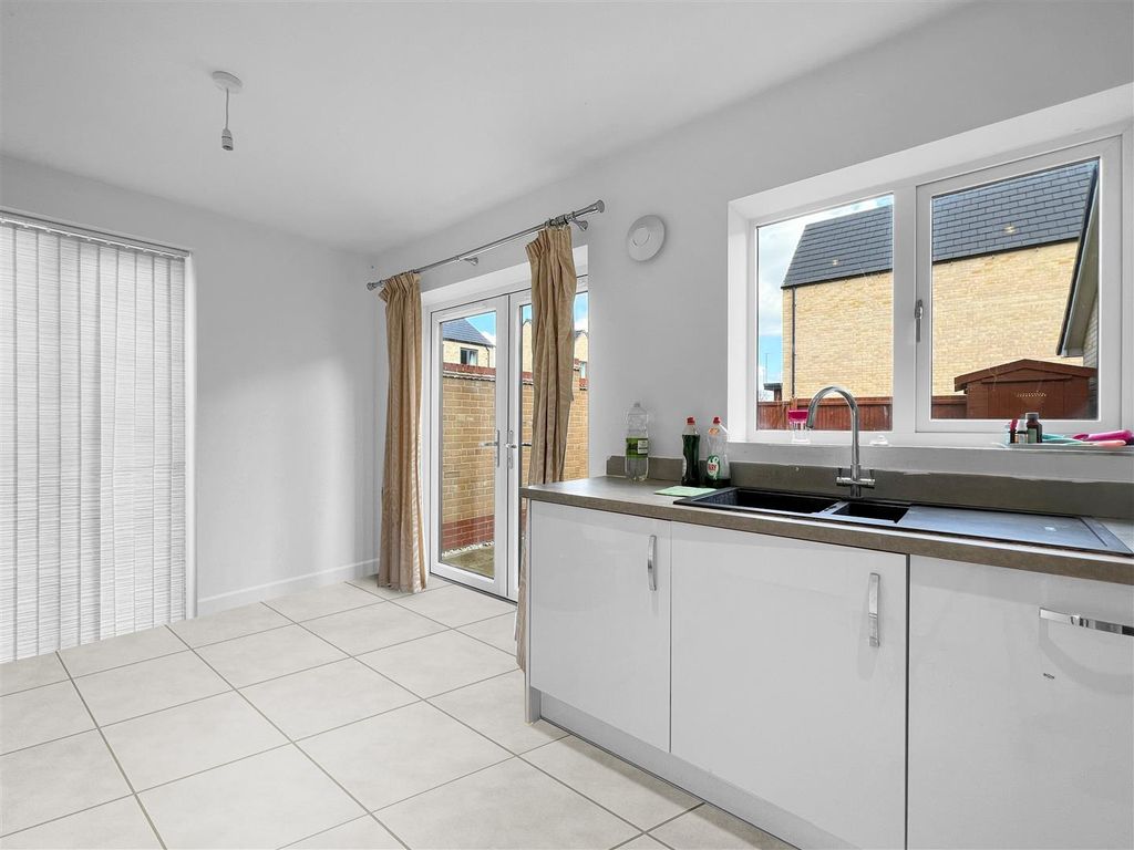 Property photo 3 of 13 A56Daa4Ebbe56c735745922B3Bf10B4Ed7F9Ae73.Jpg