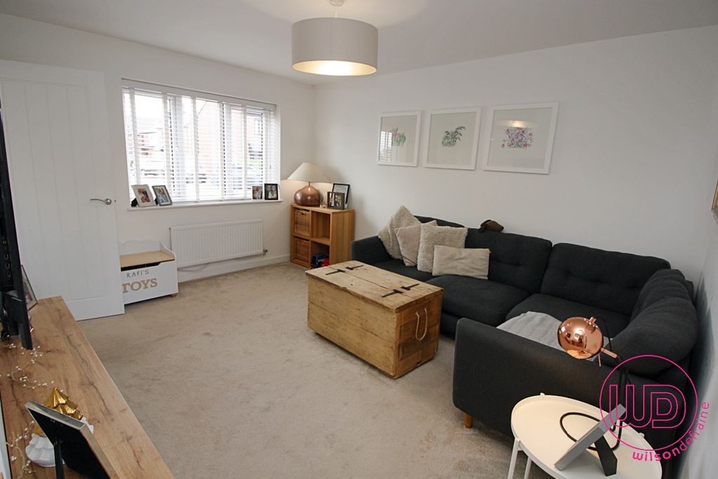 Property photo 2 of 31