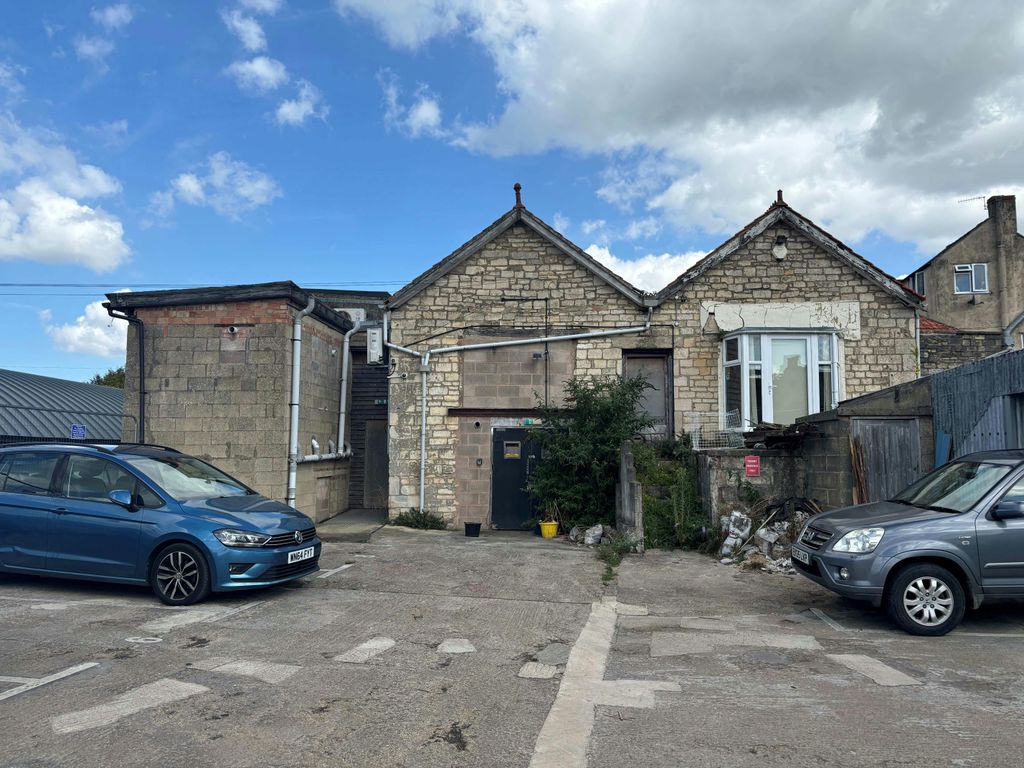 Property photo 2 of 2 Ext Rear.Jpg