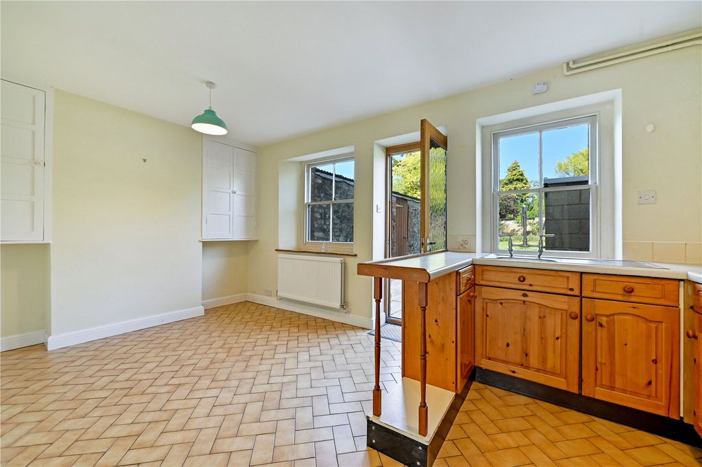 Property photo 2 of 10 Picture No. 43