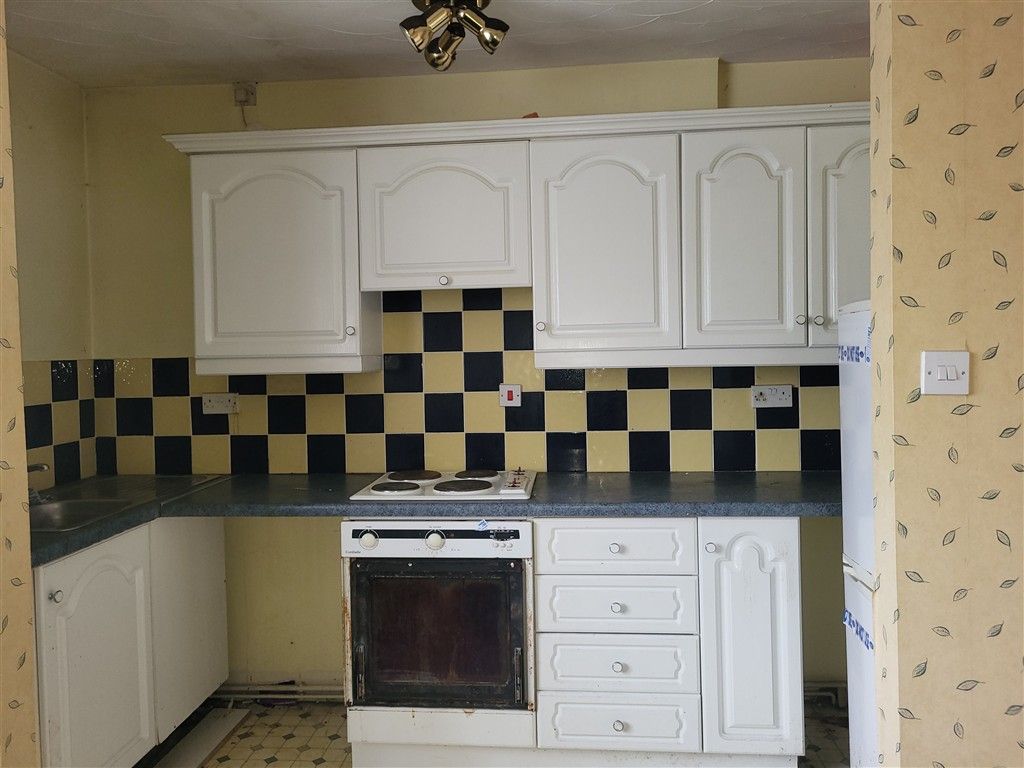 Property photo 3 of 4