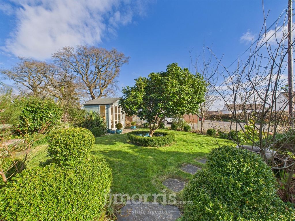 Property photo 3 of 49 Cam03686G0-Pr0273-Still020.Jpg