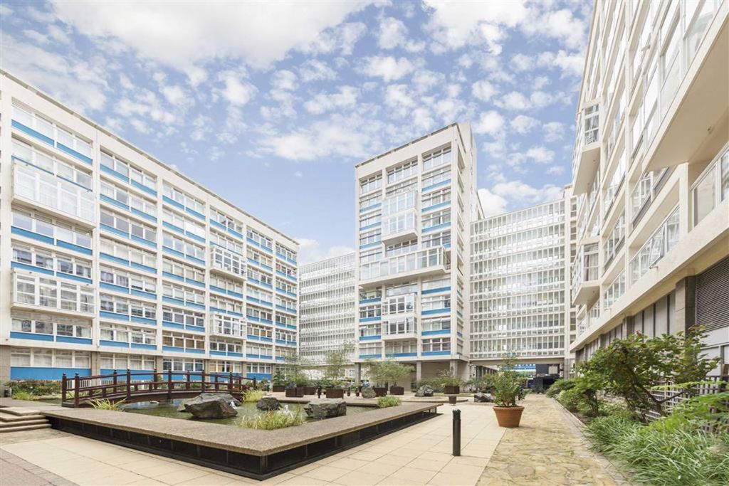 Property photo 1 of 1