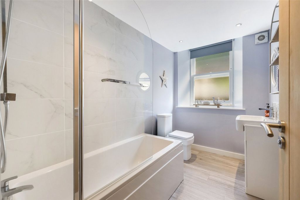 Additional image 11 of 2 bed flat for saleShandon, Helensburgh, Argyll And Bute G84