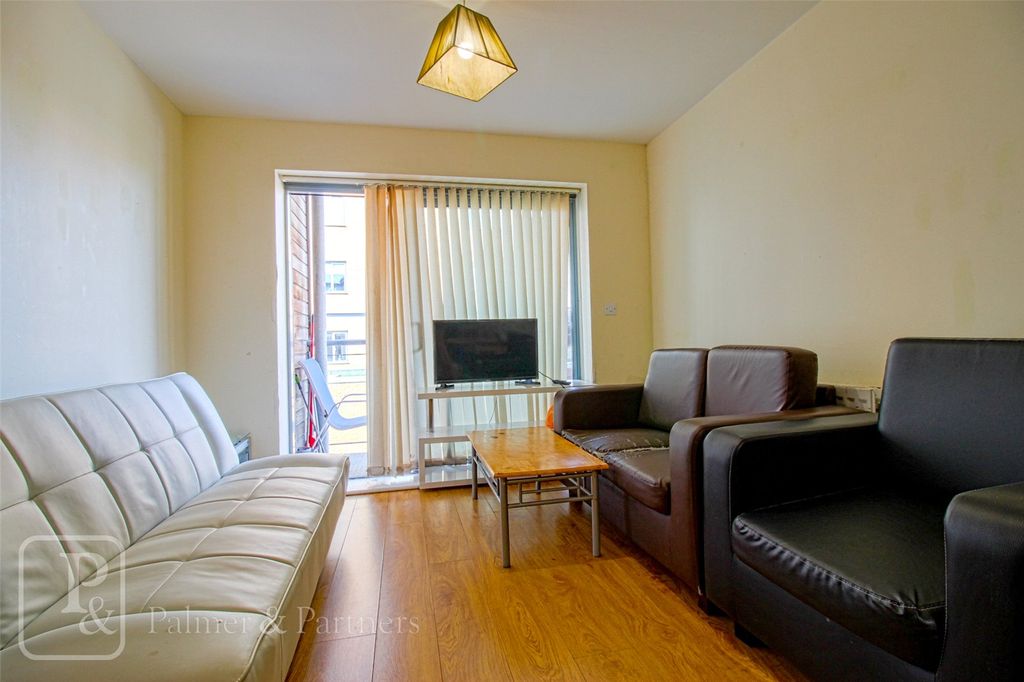 Property photo 1 of 7 Picture No. 10