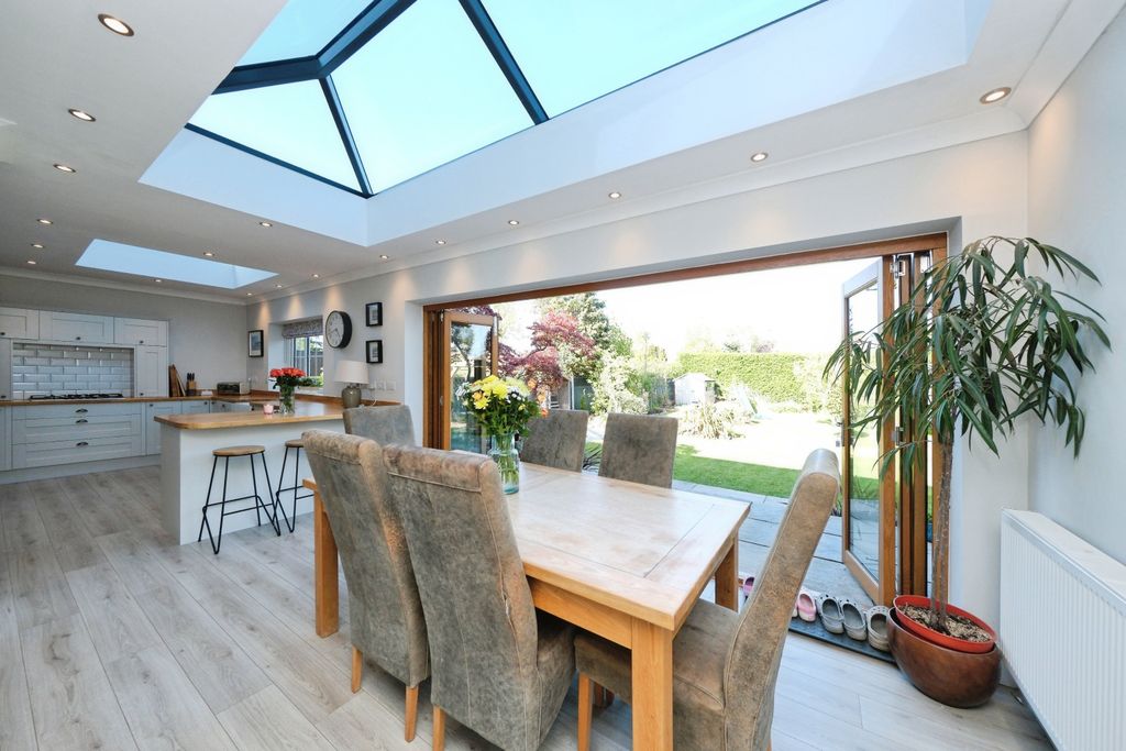 Additional image 21 of 5 bed detached house for saleWyvern Avenue, Nottingham NG10