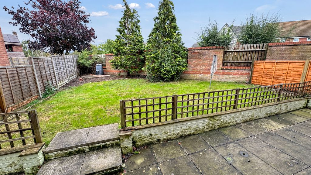 Property photo 2 of 14 Garden