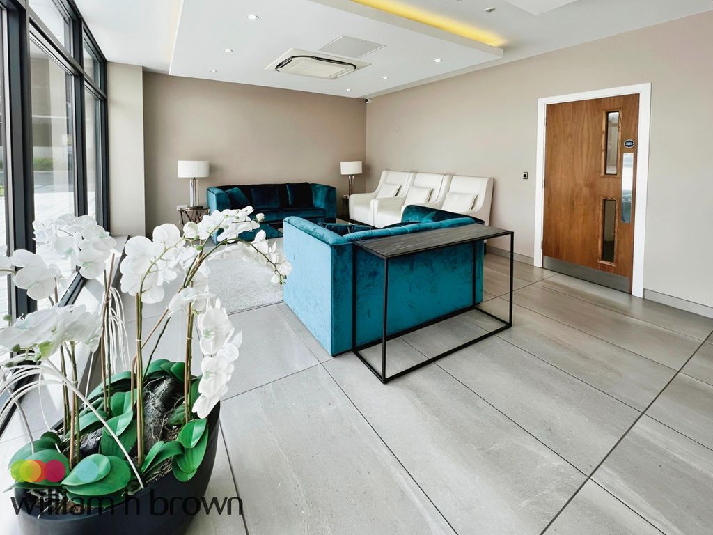 Property photo 2 of 17 Image