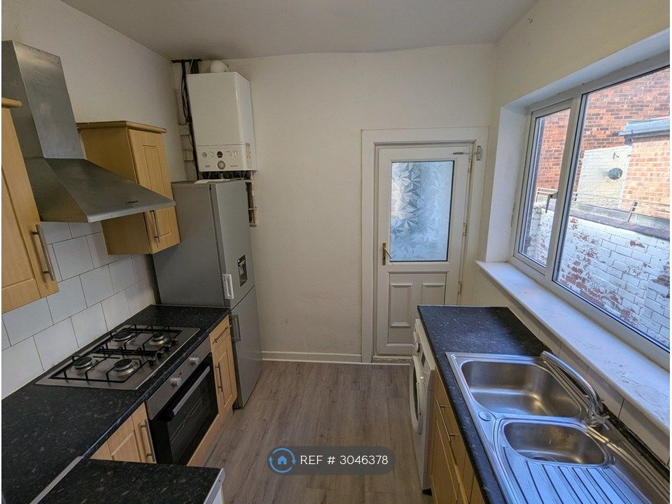 Property photo 3 of 14