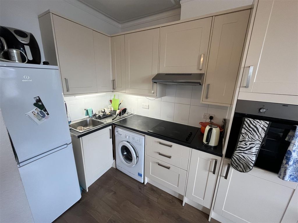 Property photo 2 of 7 Img_4481.Jpg