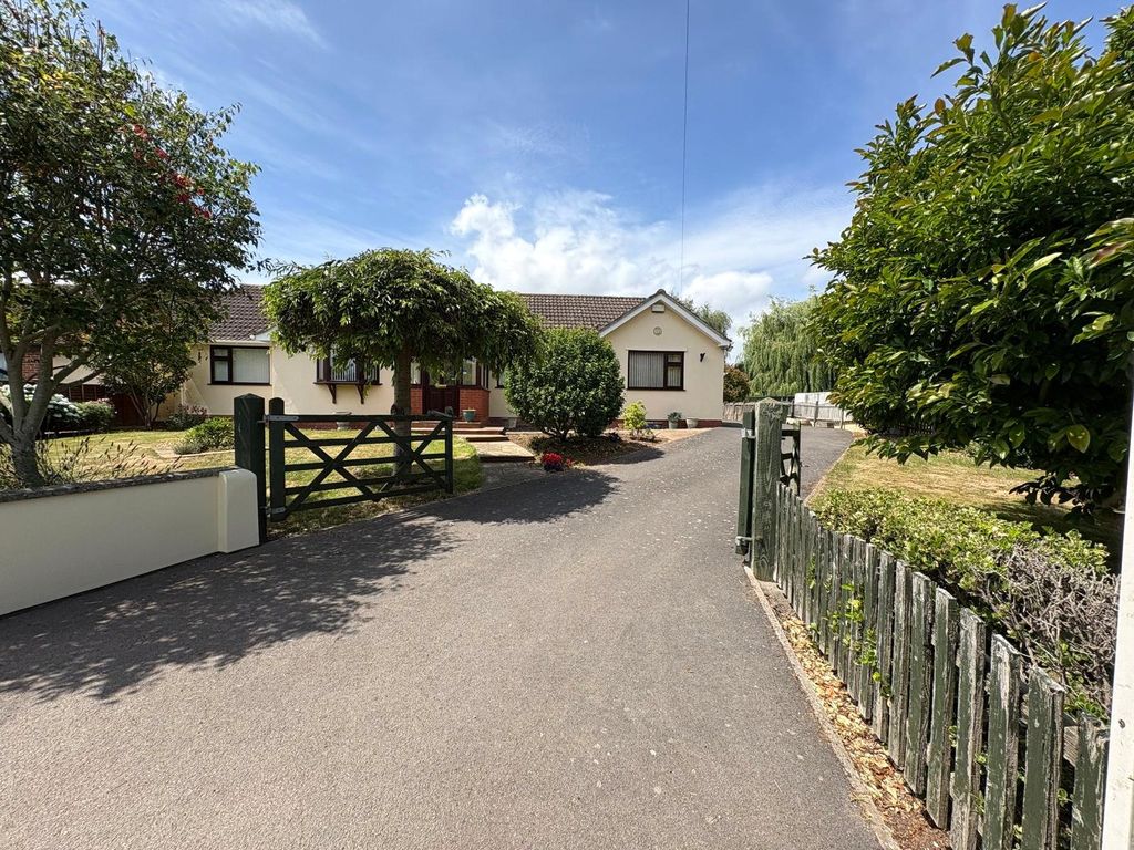 Property photo 3 of 16 Picture No. 53
