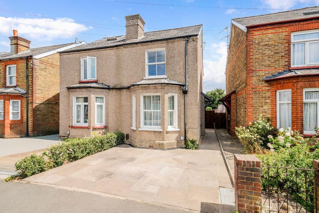Property photo 1 of 14 Lower Court Road