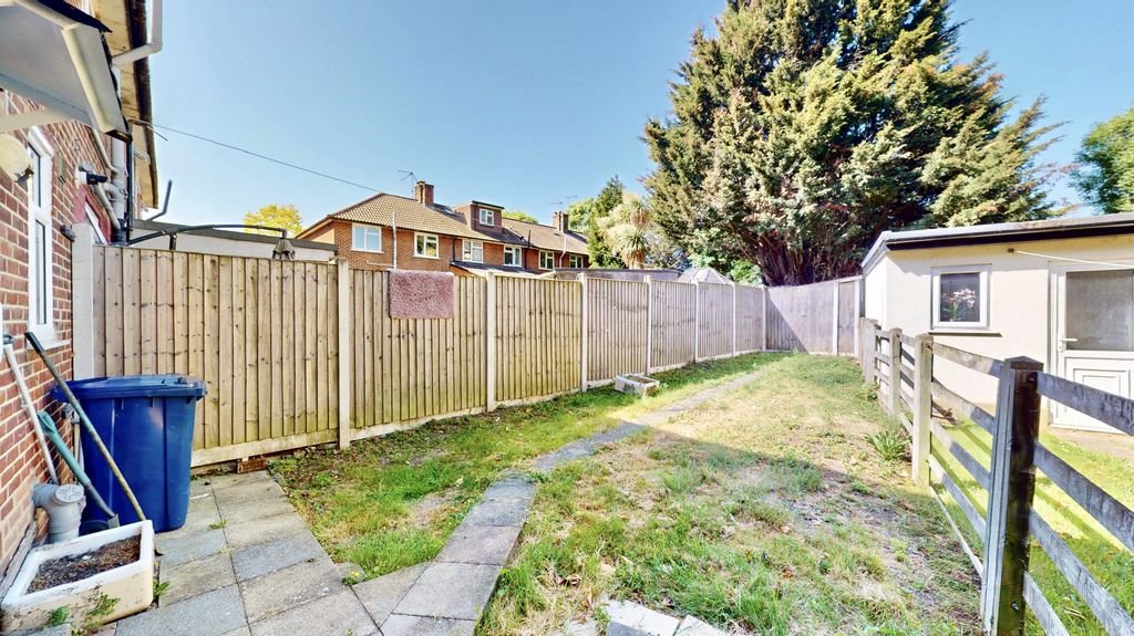 Property photo 3 of 11