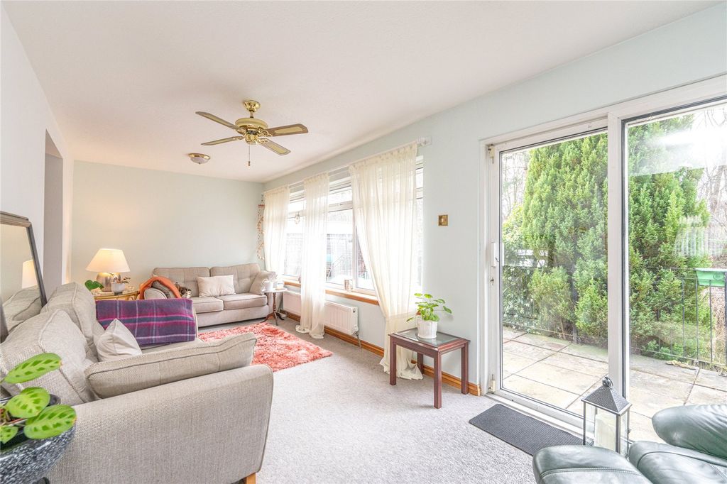 Property photo 1 of 40 Sun Room Alt