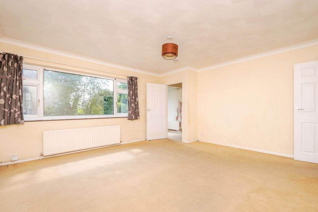 Property photo 3 of 17 Photo