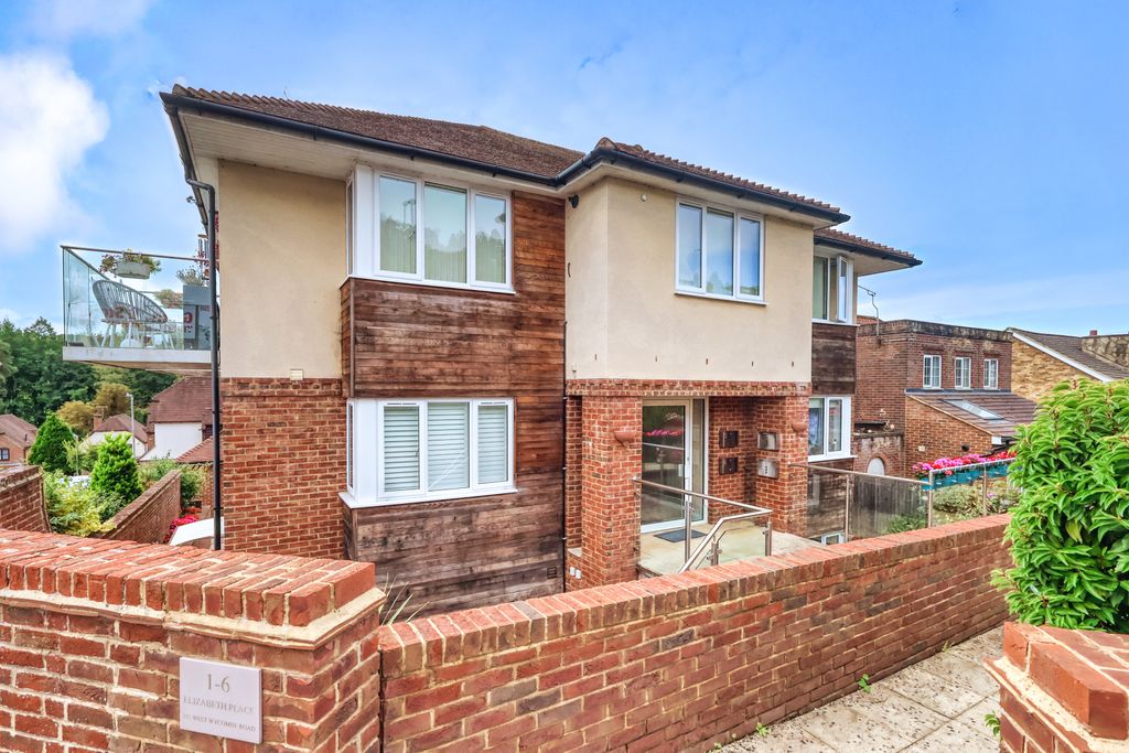 Property photo 1 of 10 Picture No. 03