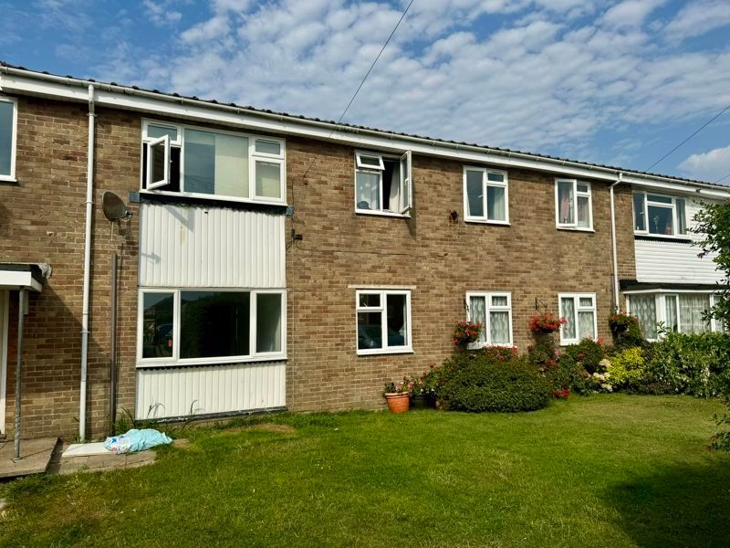 Property photo 1 of 7 Photo 9