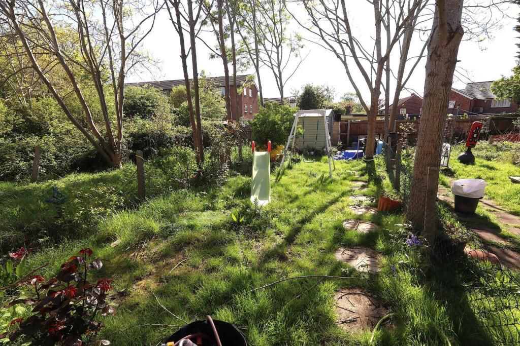 Property photo 3 of 13