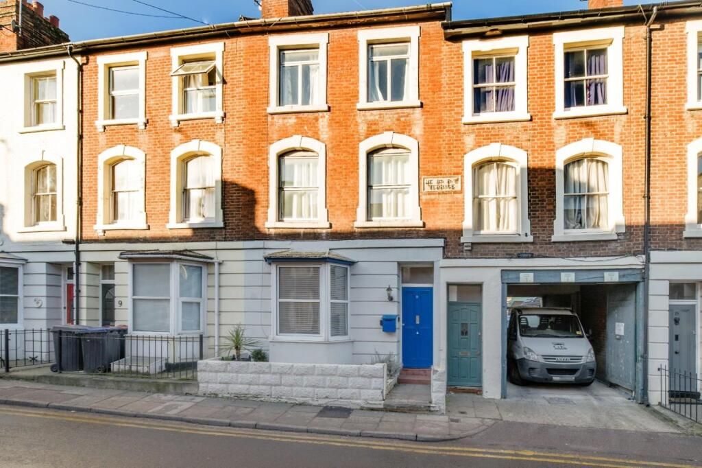 Property photo 1 of 10
