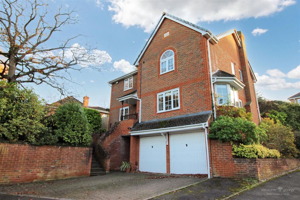 Property photo 1 of 24 Front