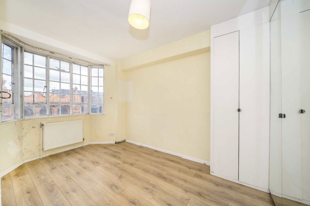Property photo 3 of 5