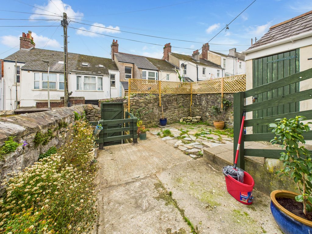 Property photo 2 of 36