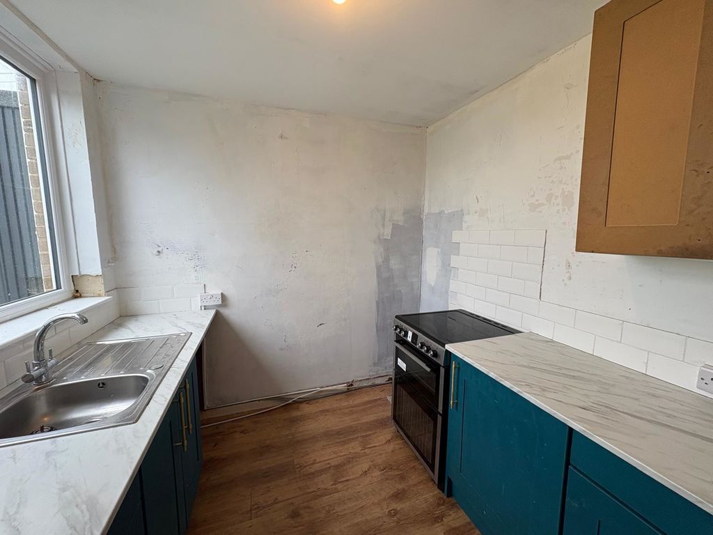 Property photo 3 of 12 Photo 15