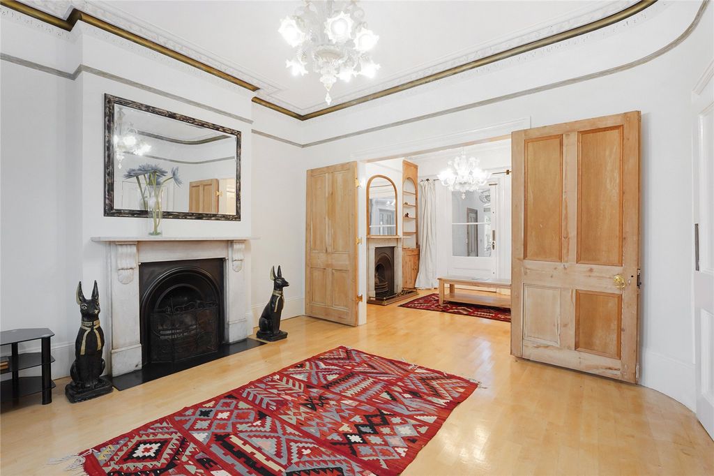 Property photo 3 of 10