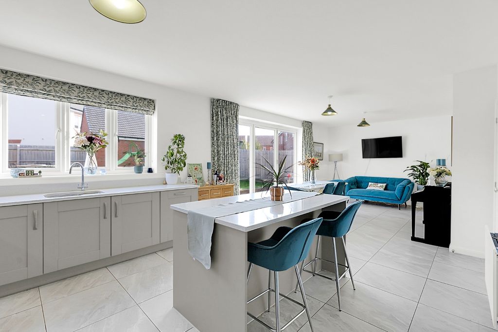 Property photo 1 of 25 4525122